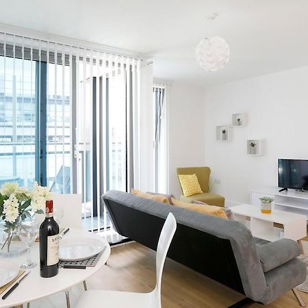 Redhill Queensgate - Modern 1 Bedroom Apartment Exterior foto