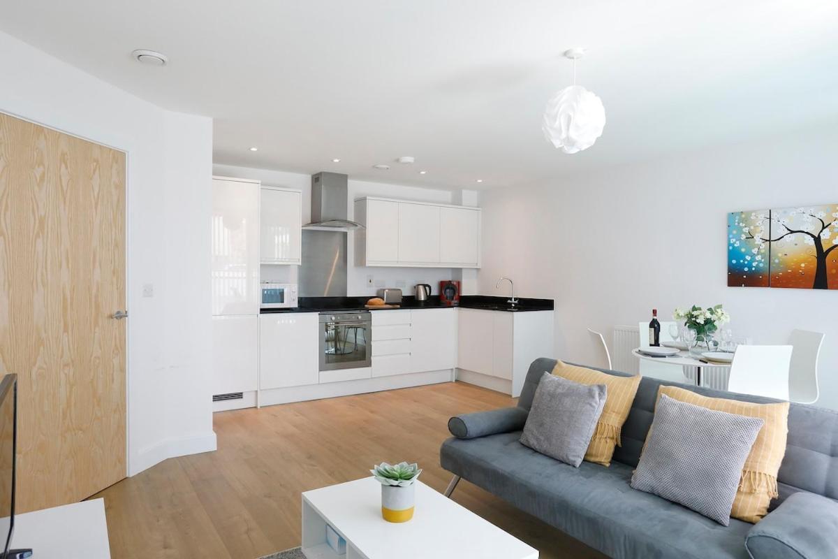 Redhill Queensgate - Modern 1 Bedroom Apartment Exterior foto